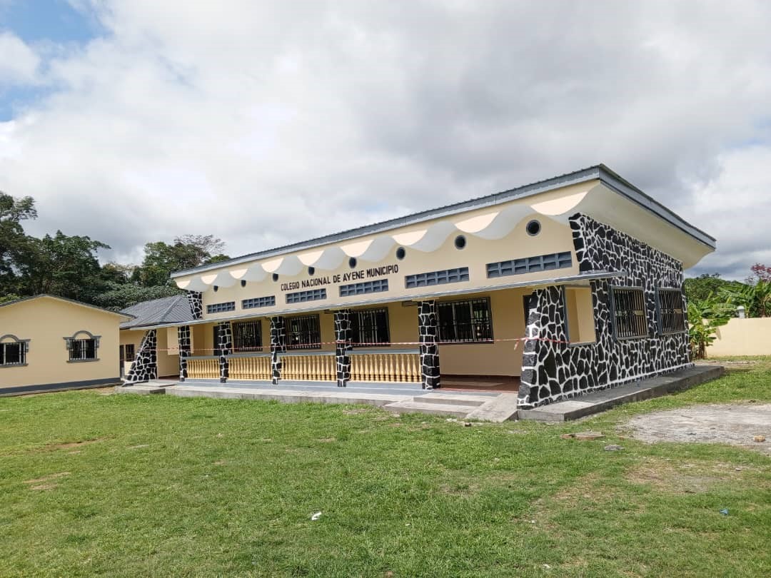 Rehabilitación y ampliación del Colegio Nacional de Ayene